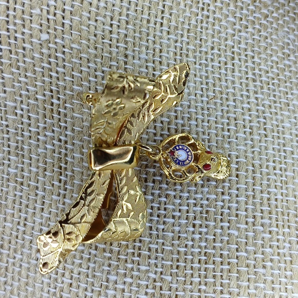 BPOE Small Elks Fraternal Clock Deer Lapel Pin Badge Rare Vintage - Picture 1 of 8